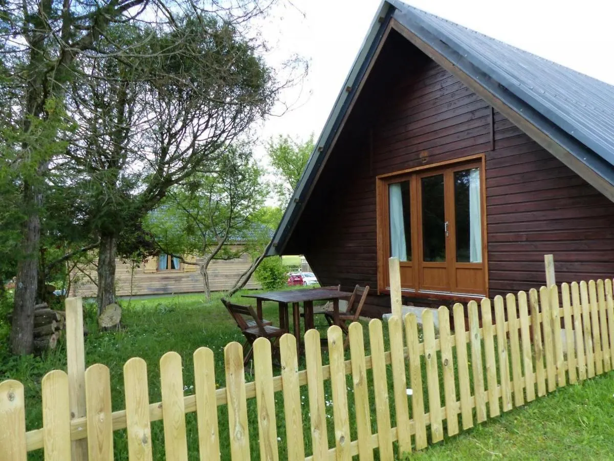 Chalet Familial Pres De Vichy, Terrasse, Animaux Acceptes - Fr-1-489-274 Le Vernet  France