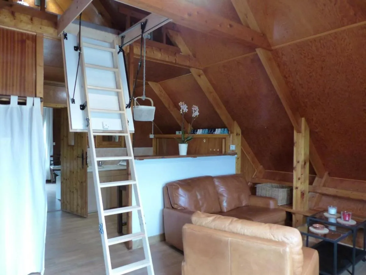 Holiday home Chalet Familial Pres De Vichy, Terrasse, Animaux Acceptes - Fr-1-489-274 Le Vernet  France