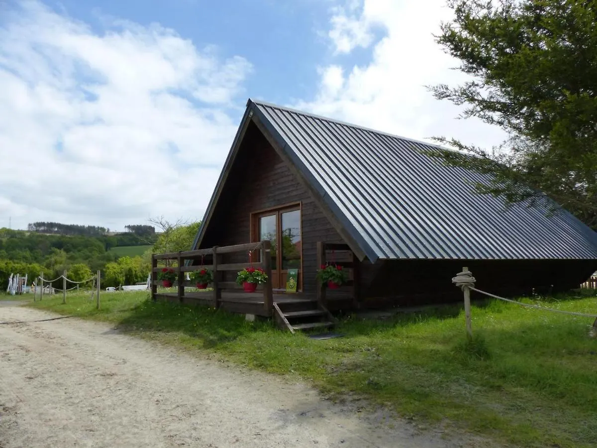 Chalet Familial Pres De Vichy, Terrasse, Animaux Acceptes - Fr-1-489-274 Le Vernet  France