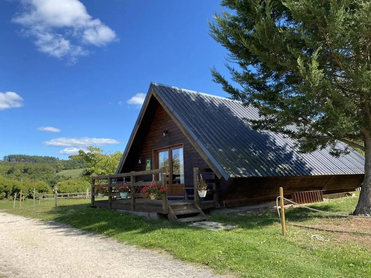 Chalet Familial Pres De Vichy, Terrasse, Animaux Acceptes - Fr-1-489-274 Le Vernet  0*, Le Vernet (Allier)