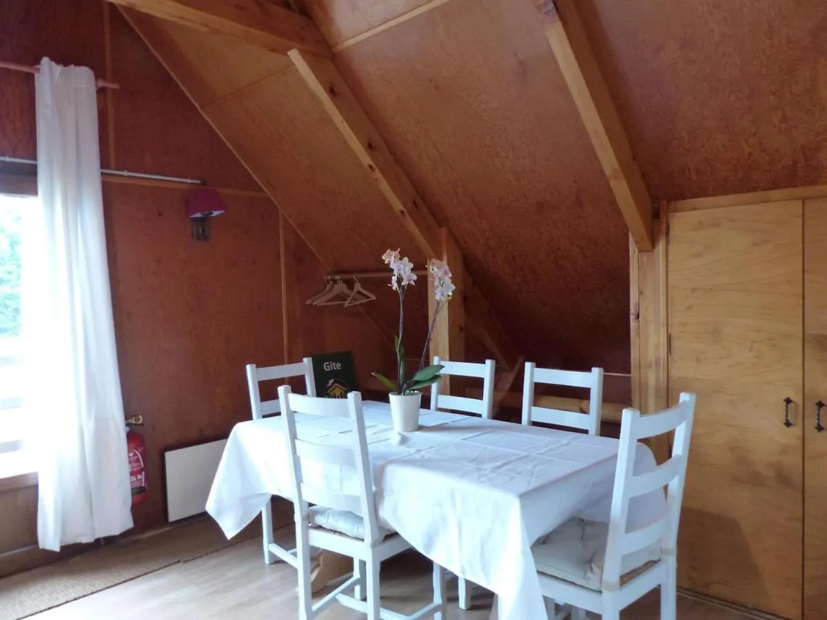 Holiday home Chalet Familial Pres De Vichy, Terrasse, Animaux Acceptes - Fr-1-489-274 Le Vernet