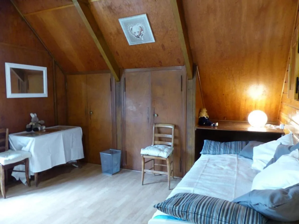 Chalet Familial Pres De Vichy, Terrasse, Animaux Acceptes - Fr-1-489-274 Le Vernet  0*, Le Vernet (Allier) France